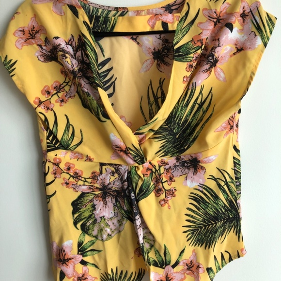 Tropical TShirt - Size XS - Picture 2 of 2